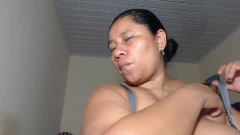 Kloe online show from January 2025 04:25:01 AM