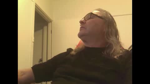 knobout online show from October 2025 02:47:02 AM