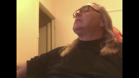 knobout online show from October 2025 08:18:01 AM