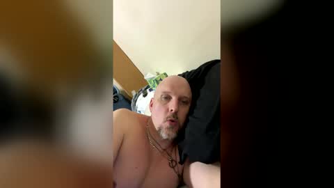Snapshot of knotdaddy1983 chatting on May 2026 02:14:01 PM knotdaddy1983 online show from May 2026 02:14:01 PM