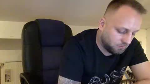 hugo online show from February 2026 03:18:01 AM