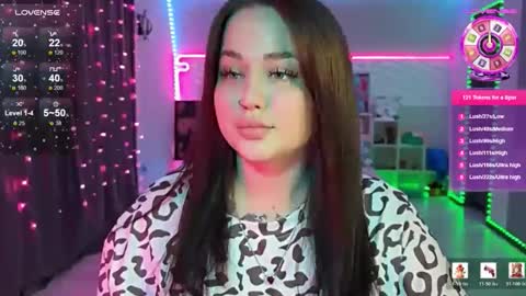 Mia online show from March 2026 06:48:01 PM