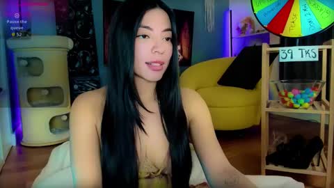 Lisa      online show from January 2026 04:56:02 PM