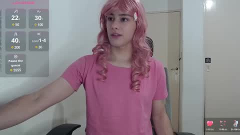 Snapshot of koneko_nya chatting on March 2025 07:32:02 PM  Riley  online show from March 2025 07:32:02 PM