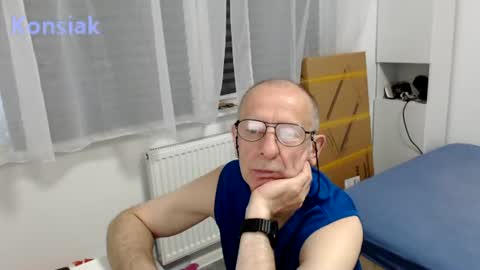 Komsiak online show from June 2026 06:32:02 PM