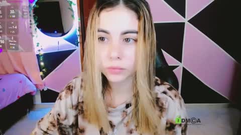 Snapshot of konygintonic chatting on January 2025 12:39:02 AM YINI online show from January 2025 12:39:02 AM