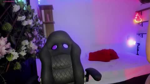 Kora Red online show from November 2025 01:22:02 PM