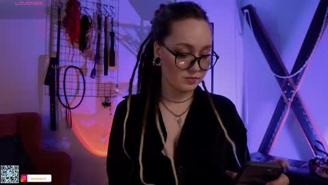 Snapshot of koracrosbie chatting on February 2025 01:19:01 PM Kora TG channel online show from February 2025 01:19:01 PM