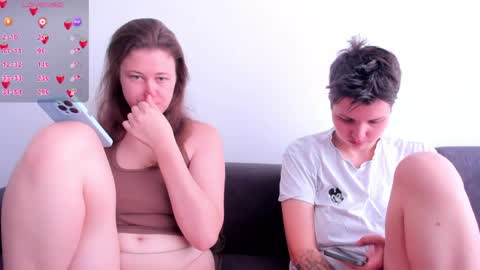 Twiix online show from May 2026 04:23:02 PM