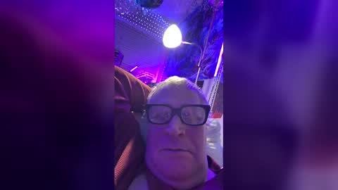 Snapshot of korysmith568 chatting on February 2026 03:43:01 AM korysmith568 online show from February 2026 03:43:01 AM