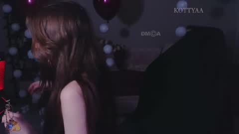 Kottyaa cb FOLLOWING  online show from November 2025 06:06:02 PM