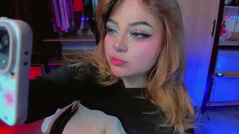 Khloe online show from December 2025 03:15:01 AM