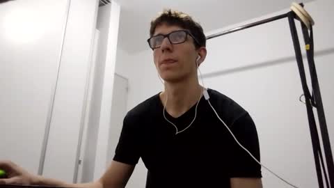 Facu online show from March 2026 12:22:01 PM