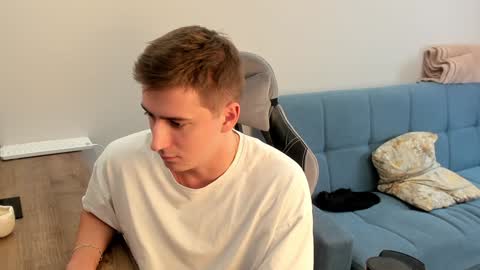 Snapshot of krishort chatting on December 2024 01:44:02 PM krishort online show from December 2024 01:44:02 PM