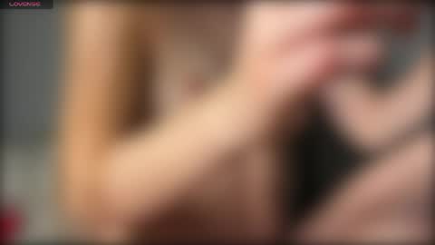 KrisTiny online show from June 2026 07:39:01 PM