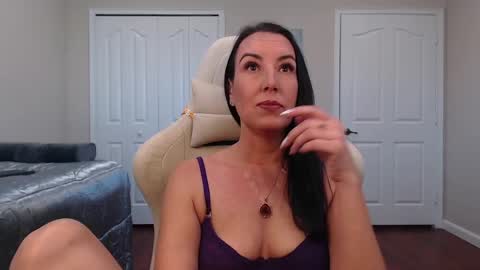 Snapshot of krissy2024 chatting on February 2025 02:02:01 PM Krissy online show from February 2025 02:02:01 PM