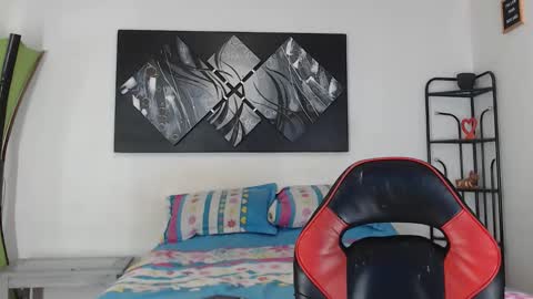 Andrea online show from September 2025 03:28:02 PM