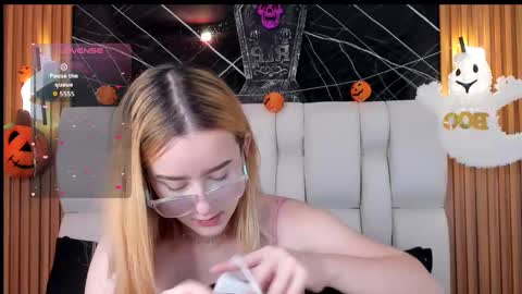 Snapshot of kristal_joi_dl chatting on October 2025 12:18:02 PM kristal online show from October 2025 12:18:02 PM