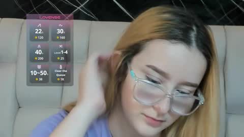 Snapshot of kristal_joi_dl chatting on November 2025 01:26:02 PM kristal online show from November 2025 01:26:02 PM