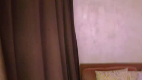 Snapshot of kristal_madness chatting on March 2025 03:57:01 AM kristal_madness online show from March 2025 03:57:01 AM