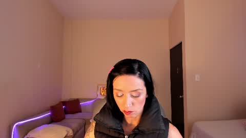 Sophia online show from July 2026 11:25:01 PM
