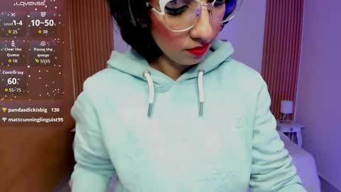 Kristen online show from November 2025 08:28:01 AM