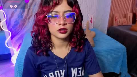 Snapshot of kristen_tay chatting on May 2026 02:51:02 AM kristen_tay online show from May 2026 02:51:02 AM