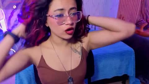 Snapshot of kristen_tay chatting on May 2026 03:24:01 AM kristen_tay online show from May 2026 03:24:01 AM