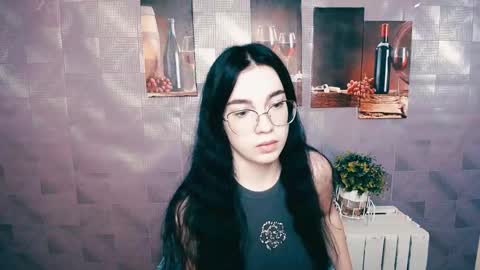 Kristen online show from September 2025 08:16:02 AM