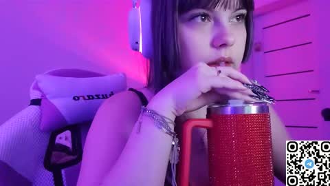 Christie online show from December 2025 09:52:02 PM