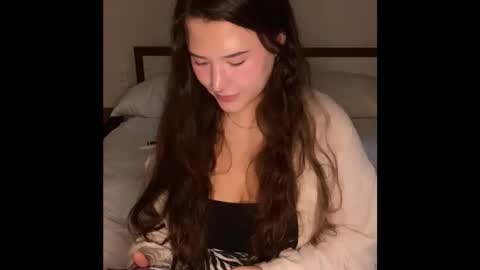 Snapshot of kristiekitty chatting on April 2026 03:21:02 AM kristiekitty online show from April 2026 03:21:02 AM