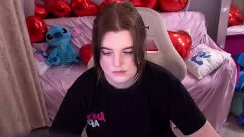 Snapshot of kristifoxy chatting on February 2026 06:17:01 AM kristifoxy online show from February 2026 06:17:01 AM