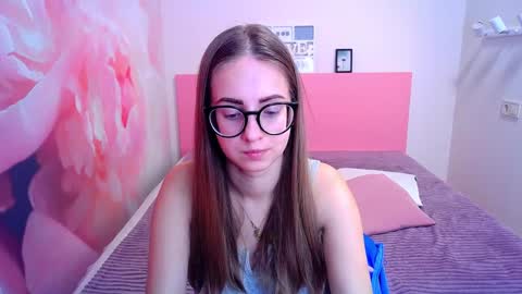 Kristina Adel online show from January 2025 05:22:02 PM