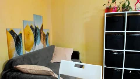 Christina online show from November 2025 11:32:01 AM