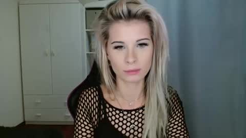 KristineAmore online show from October 2025 07:48:02 PM