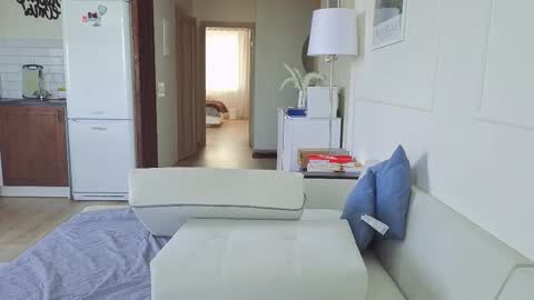 Kristi online show from September 2025 05:23:02 AM