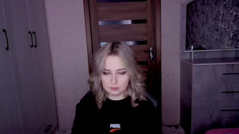 Kristy online show from February 2026 11:19:02 PM