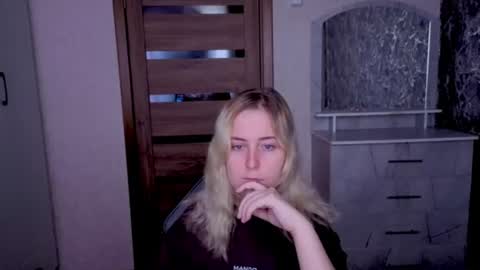 Snapshot of kristy_fran chatting on July 2026 06:08:02 AM Kristy online show from July 2026 06:08:02 AM