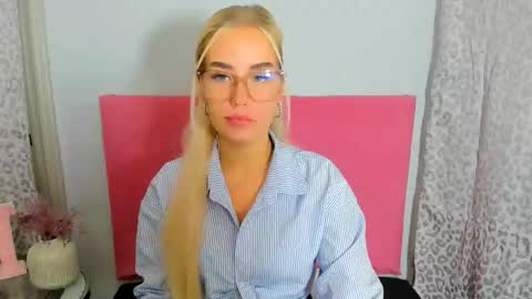 KristyFlowers online show from October 2025 08:59:01 AM