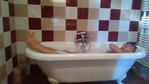 Snapshot of krisu1976 chatting on February 2025 12:35:02 PM krisu1976 online show from February 2025 12:35:02 PM