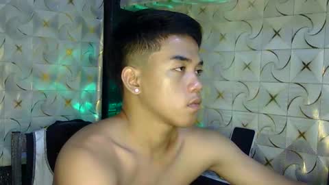 kritthanarkorn online show from April 2026 06:01:02 PM