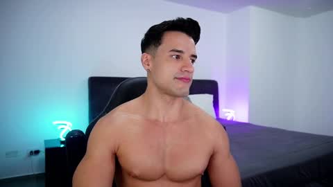 Snapshot of krops_ chatting on February 2025 10:04:02 AM KROPS online show from February 2025 10:04:02 AM