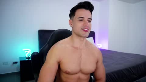 Snapshot of krops_ chatting on March 2025 01:28:01 PM KROPS online show from March 2025 01:28:01 PM