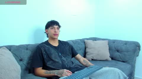 Kroy Wave  Muscle Tattoos Latino online show from June 2026 07:02:01 AM