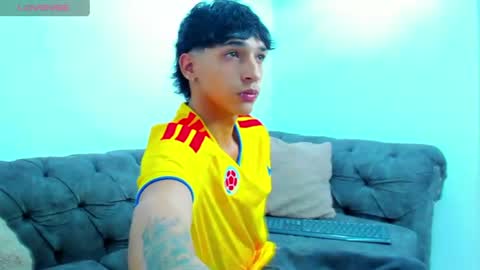 Kroy Wave  Muscle Tattoos Latino online show from June 2026 03:23:02 AM