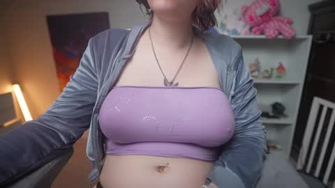 Snapshot of krystalsyxx chatting on February 2025 04:57:01 AM Krystal Syx online show from February 2025 04:57:01 AM