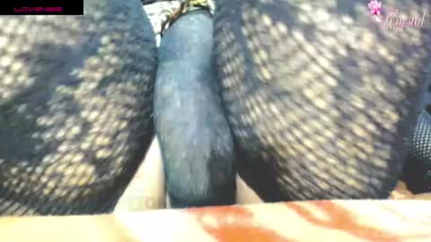 kryxtal online show from November 2025 07:36:02 PM