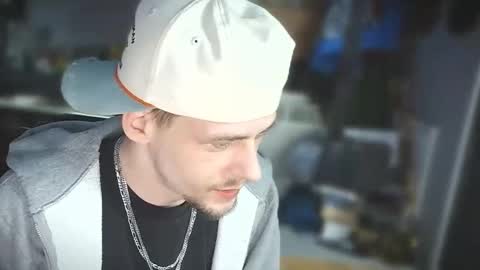 Snapshot of krytiar1992 chatting on February 2026 11:44:01 AM krytiar1992 online show from February 2026 11:44:01 AM