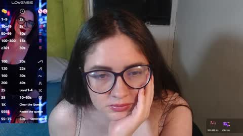 kryystaladams online show from April 2026 10:16:01 PM