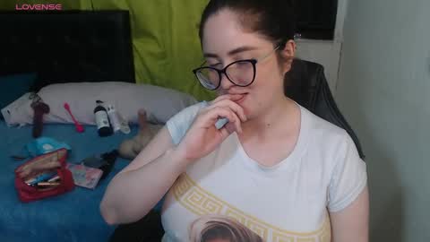 kryystaladams online show from May 2026 05:40:02 PM